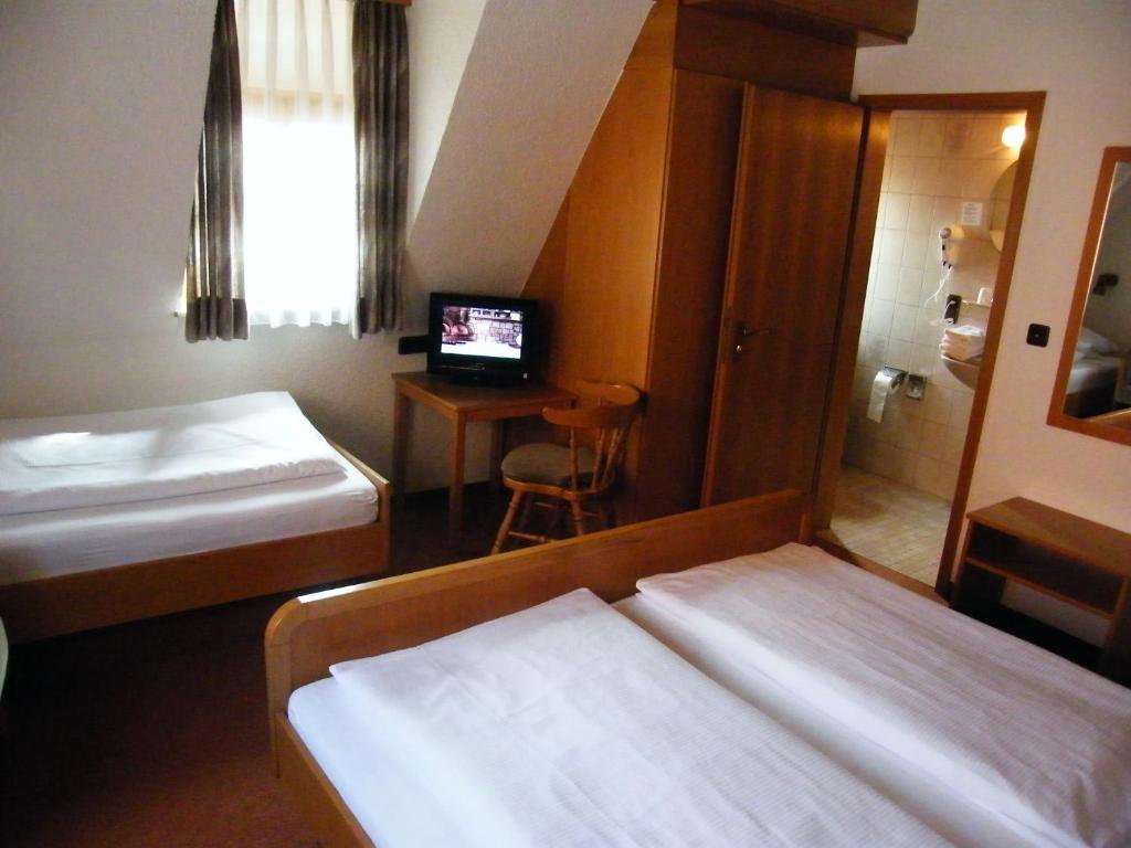 Pension Hofmann-Schmoelzer Rothenburg ob der Tauber Pokoj fotografie